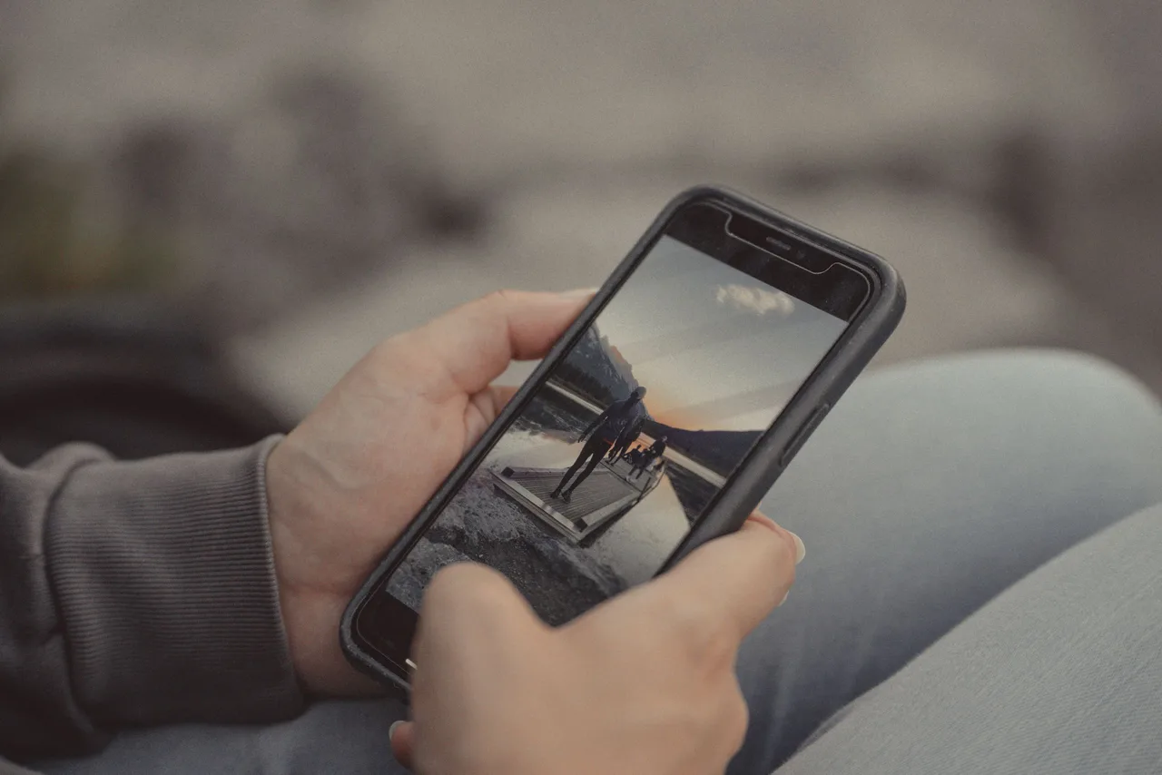 A phone in hand